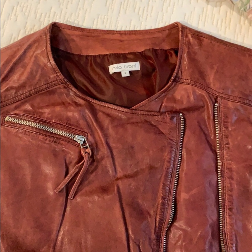 Leather jacket - Picture 4 of 5